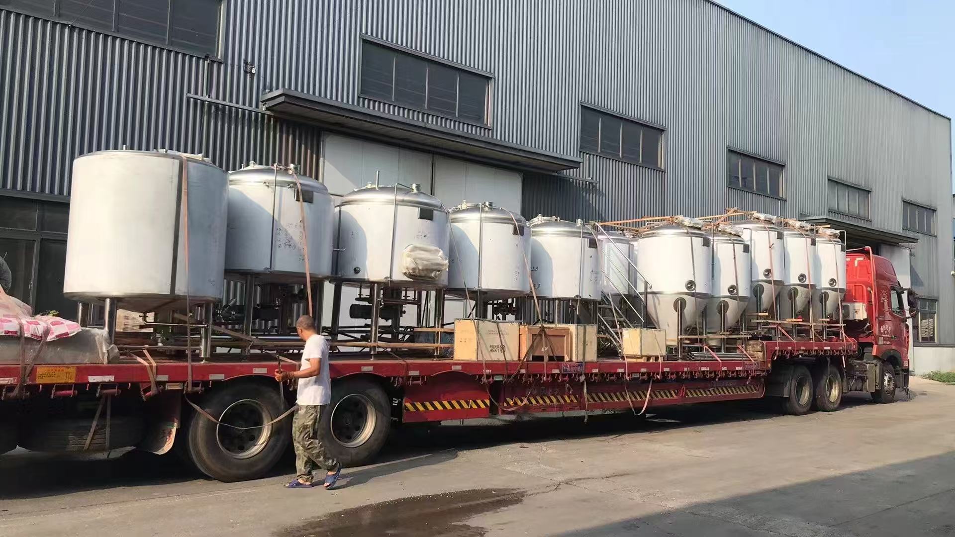 天涯镇精酿啤酒设备厂—精酿啤酒设备